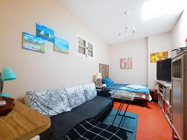 Maison de village lumineuse avec grand garage