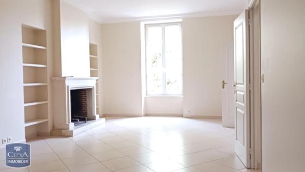 Maison à louer 7 pièces 219.83m² La Chaussée-Saint-Victor (41260)