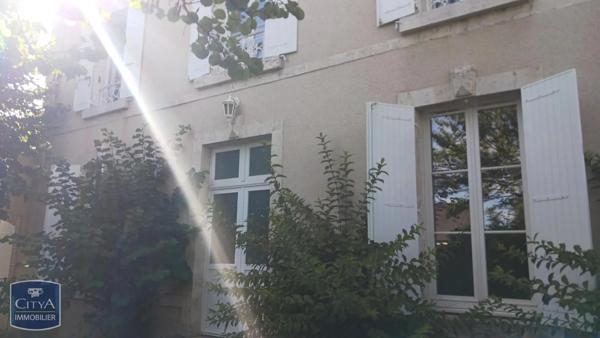 Maison à louer 7 pièces 219.83m² La Chaussée-Saint-Victor (41260)