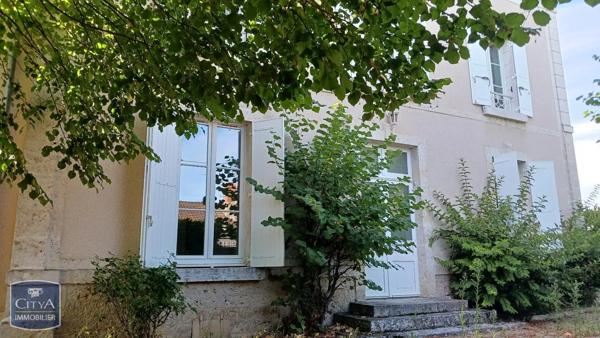 Maison à louer 7 pièces 219.83m² La Chaussée-Saint-Victor (41260)