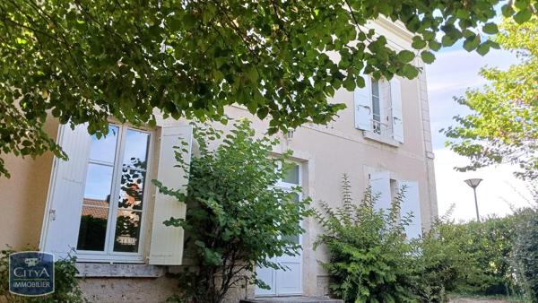 Maison à louer 7 pièces 219.83m² La Chaussée-Saint-Victor (41260)