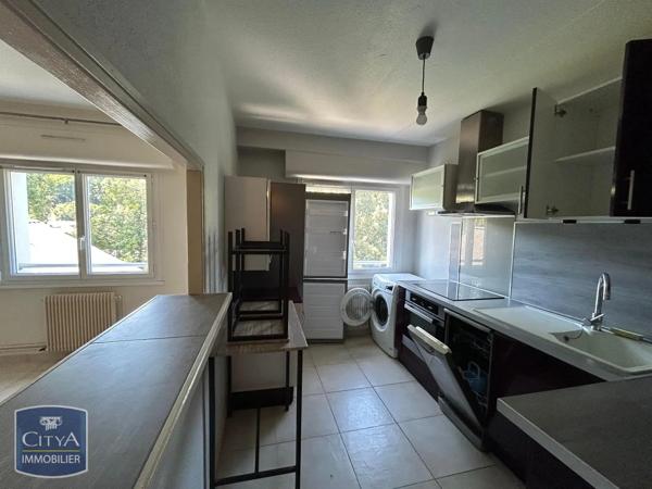 Appartement à louer 2 pièces 48.02m² Tulle (19000)