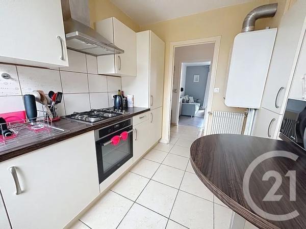 Appartement F3 à vendre  4 pièces - 57,12 m 2   ST BERTHEVIN  - 53