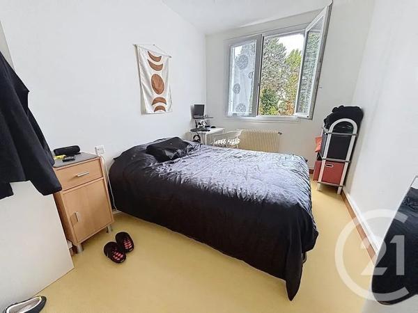Appartement F3 à vendre  4 pièces - 57,12 m 2   ST BERTHEVIN  - 53