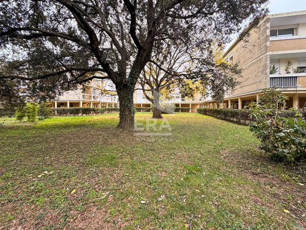 À vendre, appartement de Type 3 de 56 m2 + balcon + cave, Résidence du Roi d'Espagne,