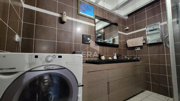 Appartement dernier étage 4 chambres + garage + places de parking