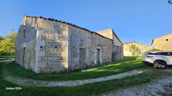 Belle maison en pierre