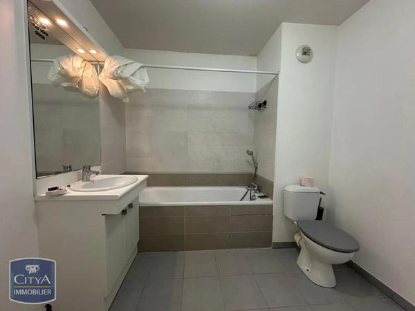 Appartement à louer 2 pièces 43.01m² Avignon (84000)