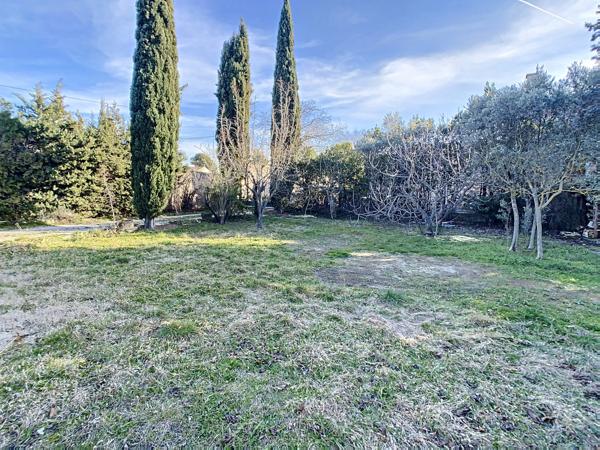 Cavaillon (84300) Cavaillon Colline St Jacques maison 110 m2 annexe 32 m2 terrain 1096 m2