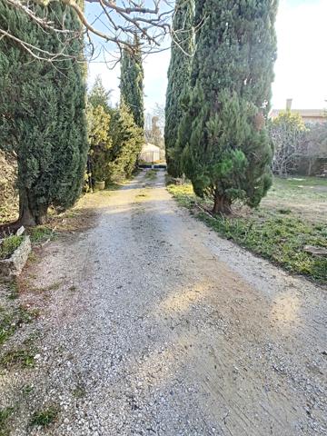 Cavaillon (84300) Cavaillon Colline St Jacques maison 110 m2 annexe 32 m2 terrain 1096 m2