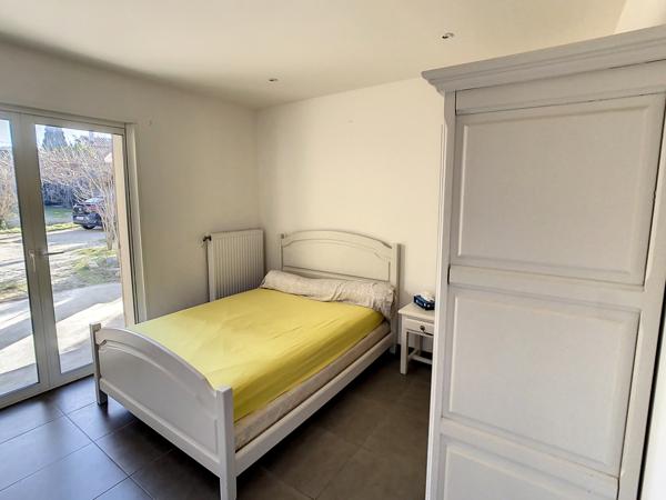 Cavaillon (84300) Cavaillon Colline St Jacques maison 110 m2 annexe 32 m2 terrain 1096 m2