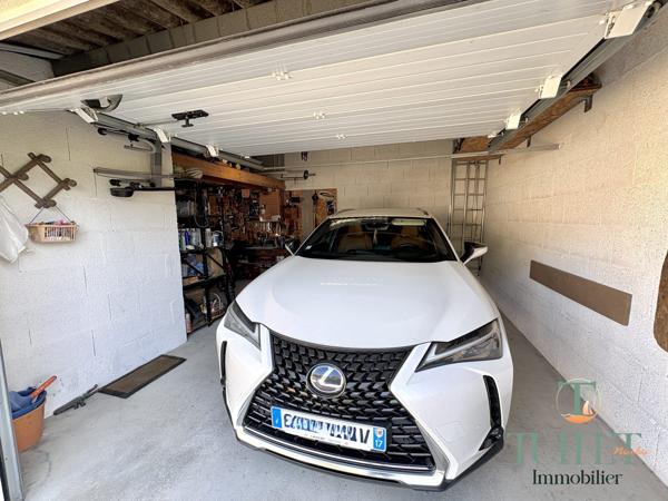 VASTE MAISON AVEC GARAGE + PISCINE + GRAND JARDIN
