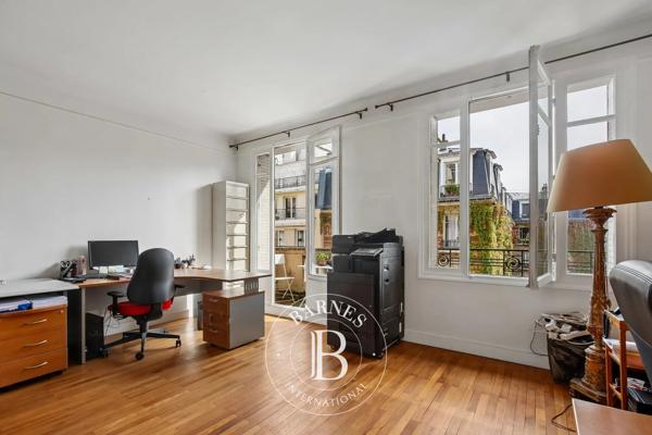 Paris 16ème, Appartement 1 Chambre -  64 m² à vendre
