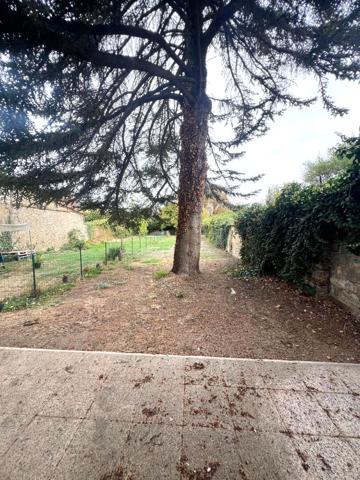 maison en fonds de cour avec jardin
