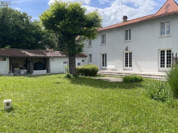Maison à vendre à Ribérac en Dordogne (24600), ref : 077/1347