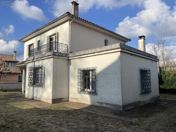 Maison à vendre à Ribérac en Dordogne (24600), ref : 077/1401