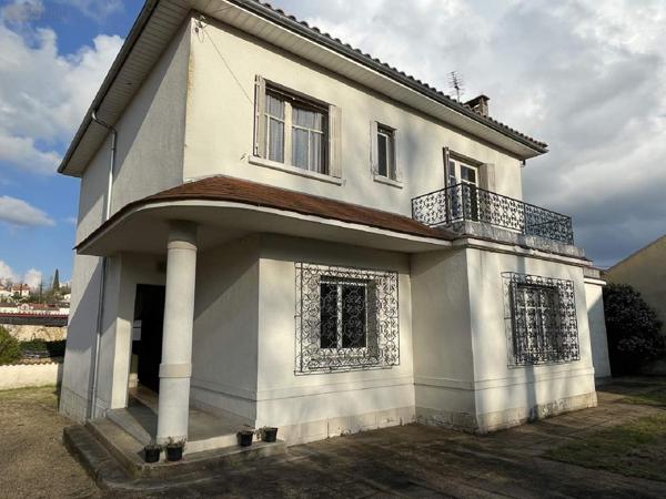 Maison à vendre à Ribérac en Dordogne (24600), ref : 077/1401