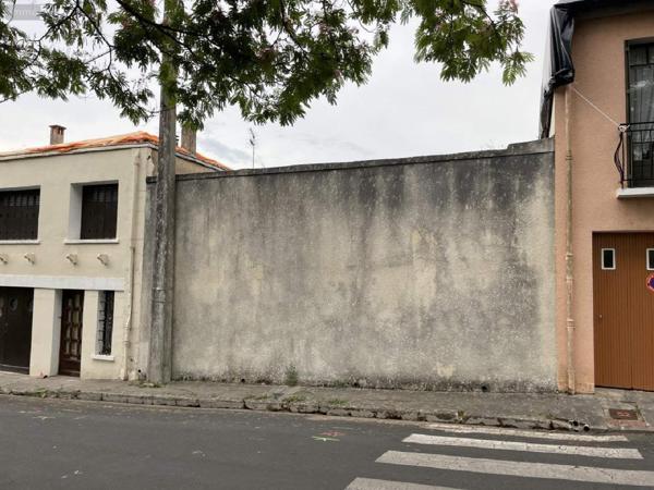 Maison à vendre à Ribérac en Dordogne (24600), ref : 077/1401