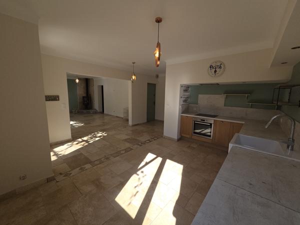 Cheval-Blanc (84460) Maison, 4 pièce(s),