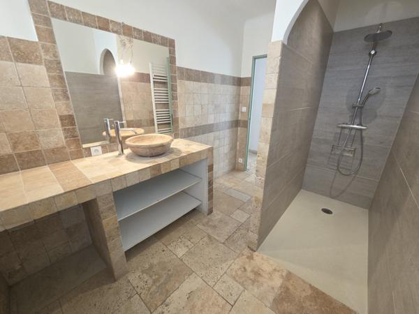 Cheval-Blanc (84460) Maison, 4 pièce(s),