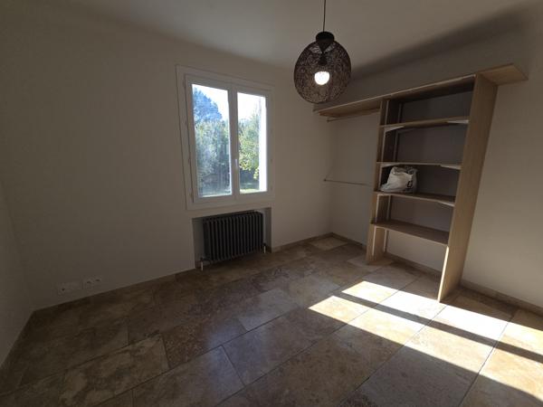 Cheval-Blanc (84460) Maison, 4 pièce(s),