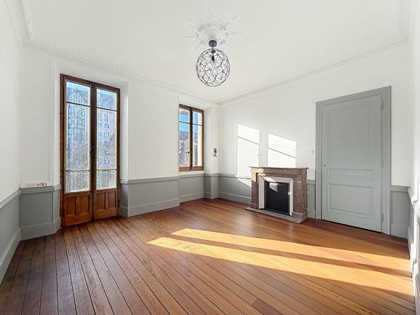 Appartement T3 à vendre en hyper-centre de Chambéry