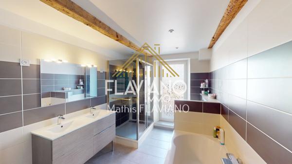 APPARTEMENT T3 TRAVERSANT REFAIT À NEUF - CENTRE-VILLE - BARCELONNETTE Barcelonnette (04400)