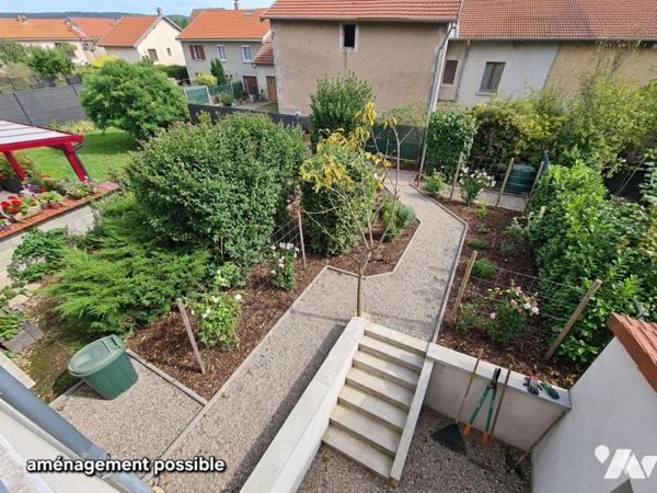 Maison de village - A RENOVER - Jardin et garage
