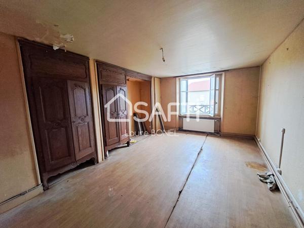 Grande et charmante maison de village à rénover