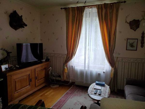 A 8 kms de Verneuil sur Avre, Maison avec dependances fort potentiel