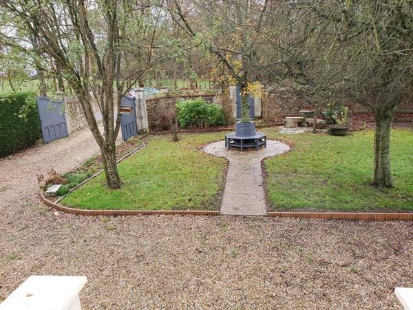 A 8 kms de Verneuil sur Avre, Maison avec dependances fort potentiel