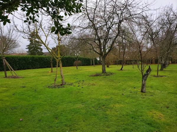 A 8 kms de Verneuil sur Avre, Maison avec dependances fort potentiel