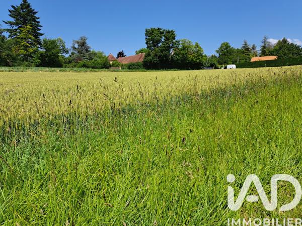 Terrain à vendre 3 140 m² Besson