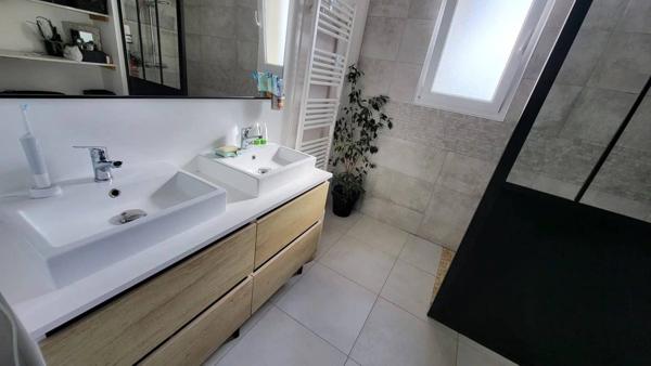 Maison contemporaine récente, 106m2 proche Bergerac