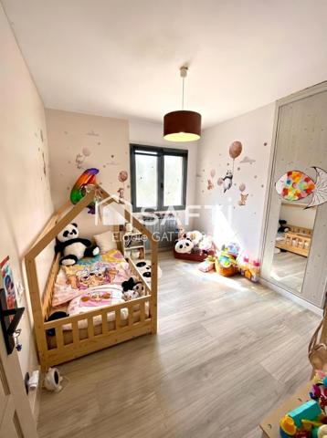 Une maison chaleureuse, rénovée avec soin, au calme et à quelques minutes de tout