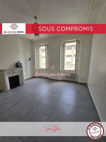 Immeuble à vendre 10 pièces de 720 m²
