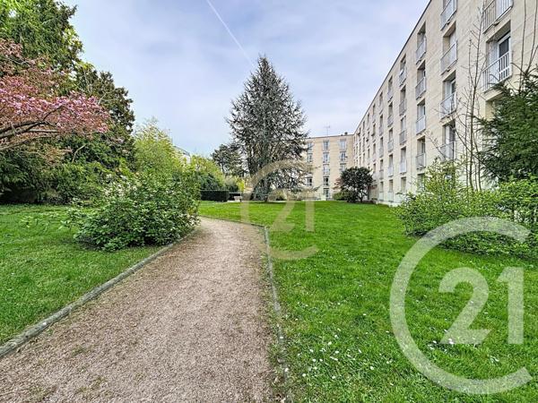 Appartement F4 à vendre  4 pièces - 74,80 m2 VERSAILLES - 78