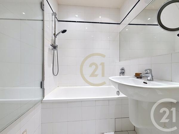 Appartement F4 à vendre  4 pièces - 74,80 m2 VERSAILLES - 78