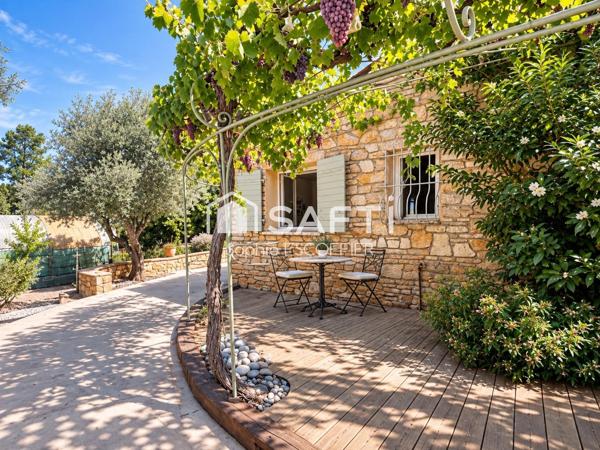 Mas en pierre, oliveraie et sérénité : une authentique parenthèse provençale aux portes de Draguignan.