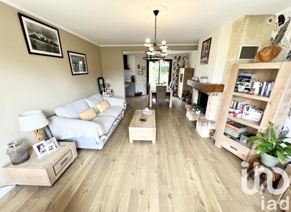 Maison 5 pièces de 122 m² à Saint-Jacques-de-la-Lande (35136)