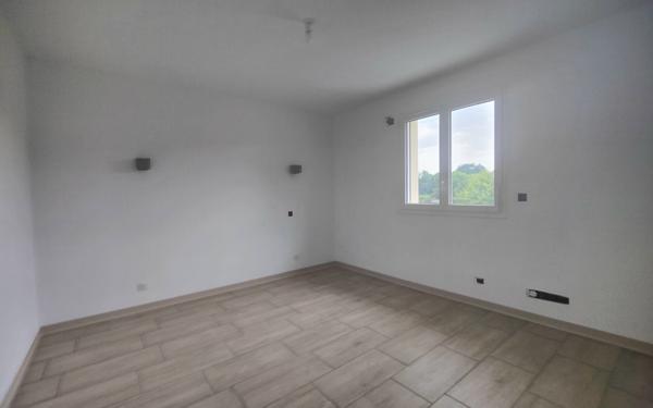 Maison à louer    5 pièces •  Carcen-Ponson