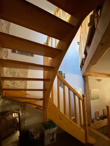 Maison centre ville ,à vendre 4 pièces REVEL (31)