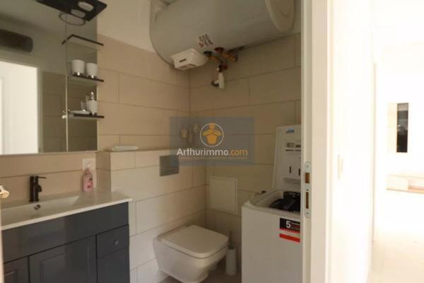 Vente                                                      Appartement
                        
                     4 pièces                      71 m2                     à Apt