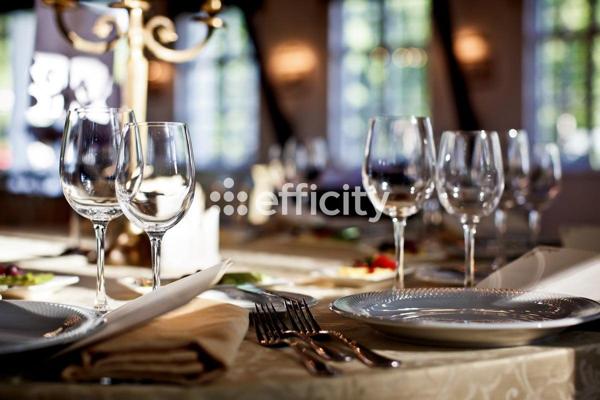 Fonds De Commerce
        
        - 450 m² 530 000 € *