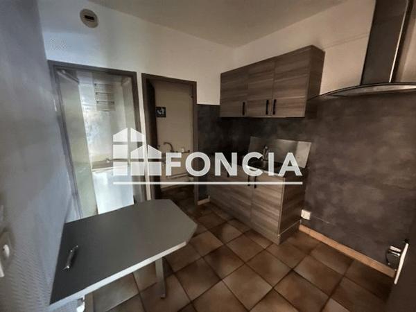 Location Local commercial 2 pièces 107 m² - 82 AVENUE DU PETIT BOIS Charleville Mezieres 08000