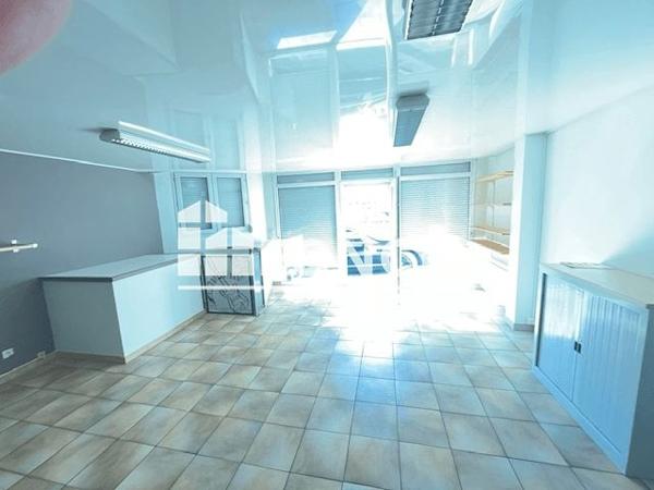 Location Local commercial 2 pièces 107 m² - 82 AVENUE DU PETIT BOIS Charleville Mezieres 08000