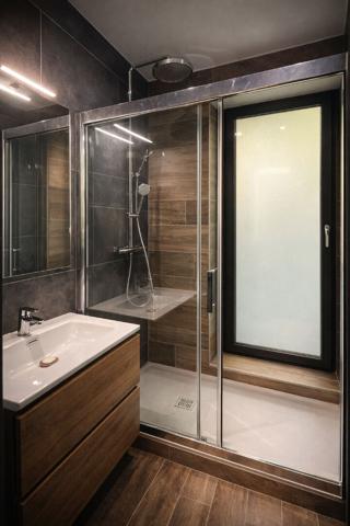 Location
                Chambre25 m² - 1 Pièce -
                    VALSERHONE (1200)
