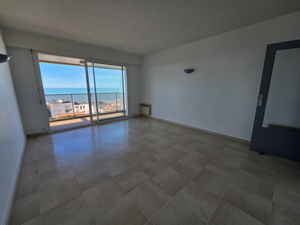 ROYAN / PONTAILLAC, Appartement T3 avec terrasse vue mer, ascenseur, parking et cave.