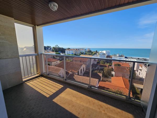 ROYAN / PONTAILLAC, Appartement T3 avec terrasse vue mer, ascenseur, parking et cave.