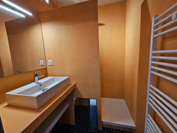 ROYAN / PONTAILLAC, Appartement T3 avec terrasse vue mer, ascenseur, parking et cave.